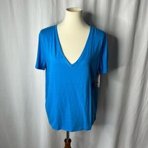 B.P. Blue V-neck T-shirt - new with tags - Large